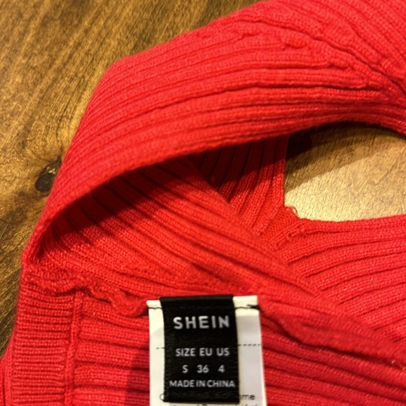 Shein Size Small REDS Tank Top - Picture 2 of 2
